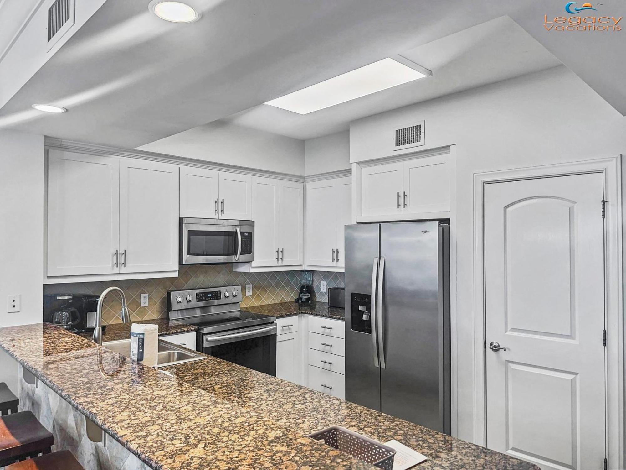 Az 102- 4bd Gulf Front Condo-3 Kings -1 Queen Bed! Apartment