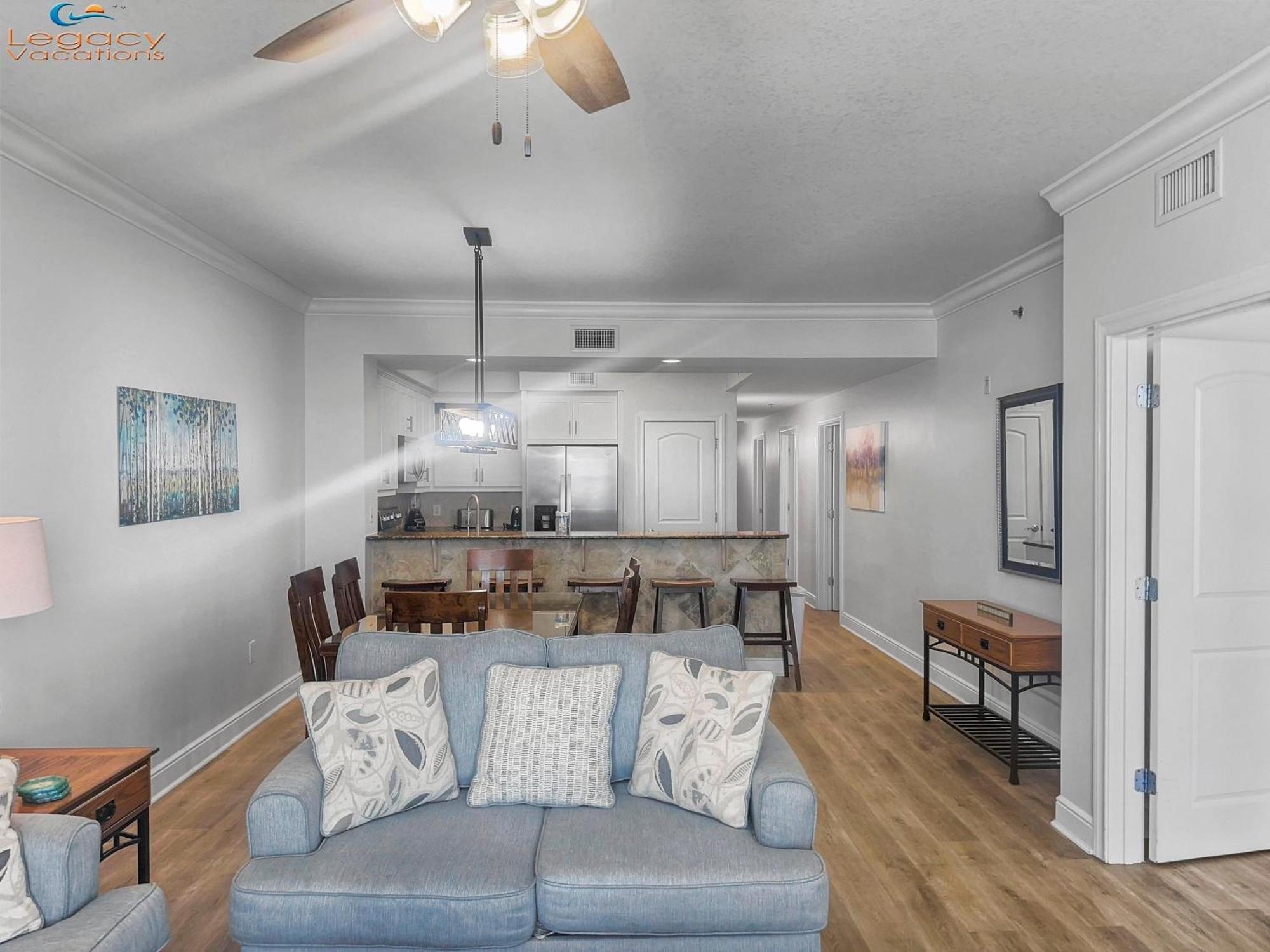 Apartment Az 102- 4bd Gulf Front Condo-3 Kings -1 Queen Bed! *