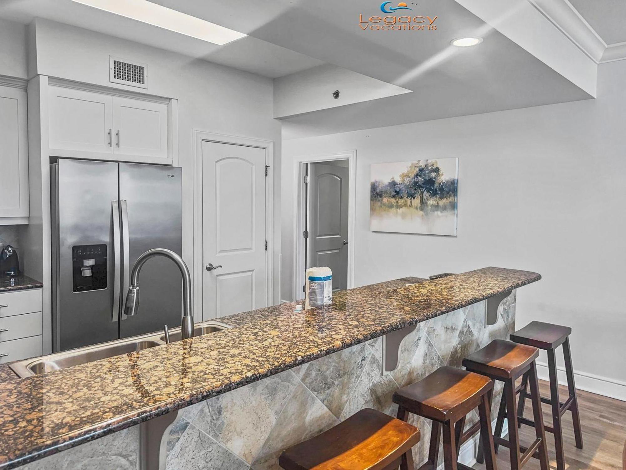 Az 102- 4bd Gulf Front Condo-3 Kings -1 Queen Bed! Apartment Fort Walton Beach