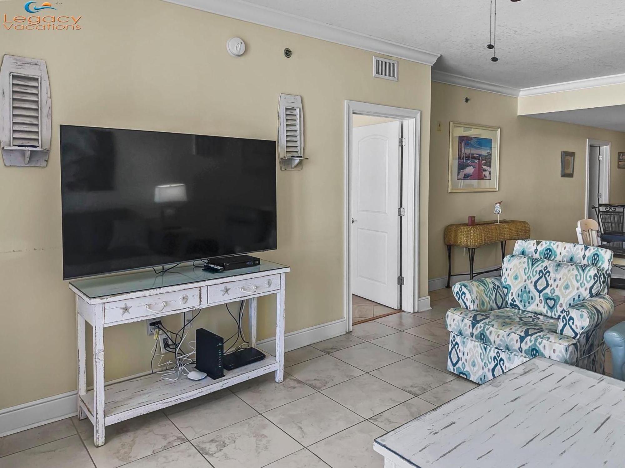 Azure #413- 3 Bd Beachfront - King Beds! Fort Walton Beach