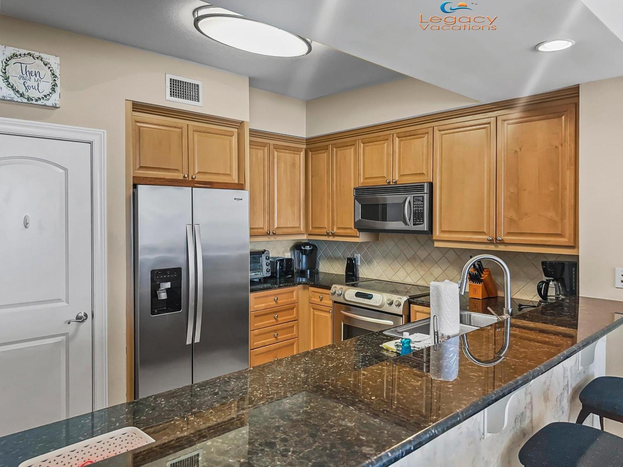 Azure #413- 3 Bd Beachfront - King Beds! Apartment