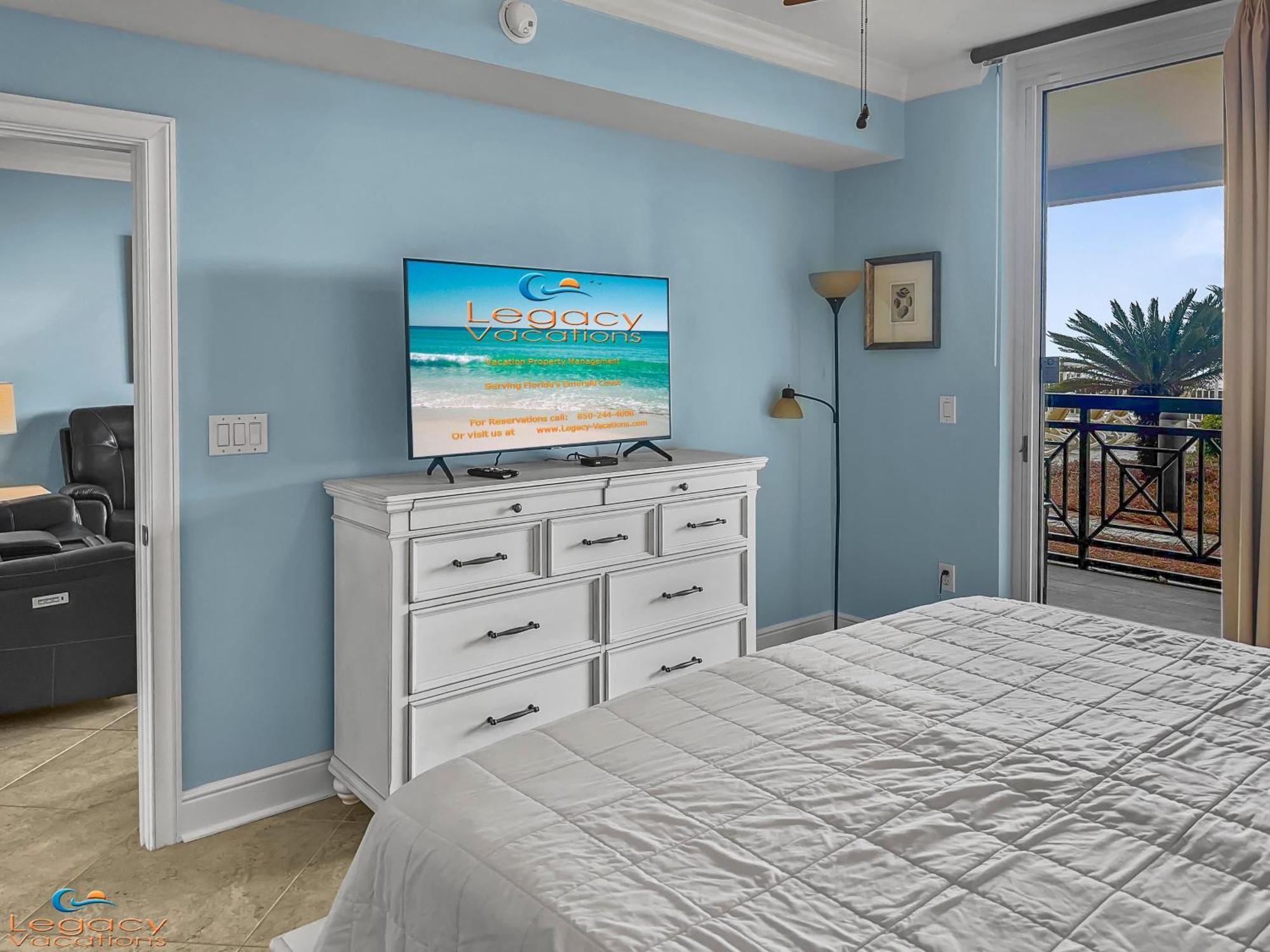 Az 115 - Beautiful Poolside 4 Bd Beachfront Apartment *