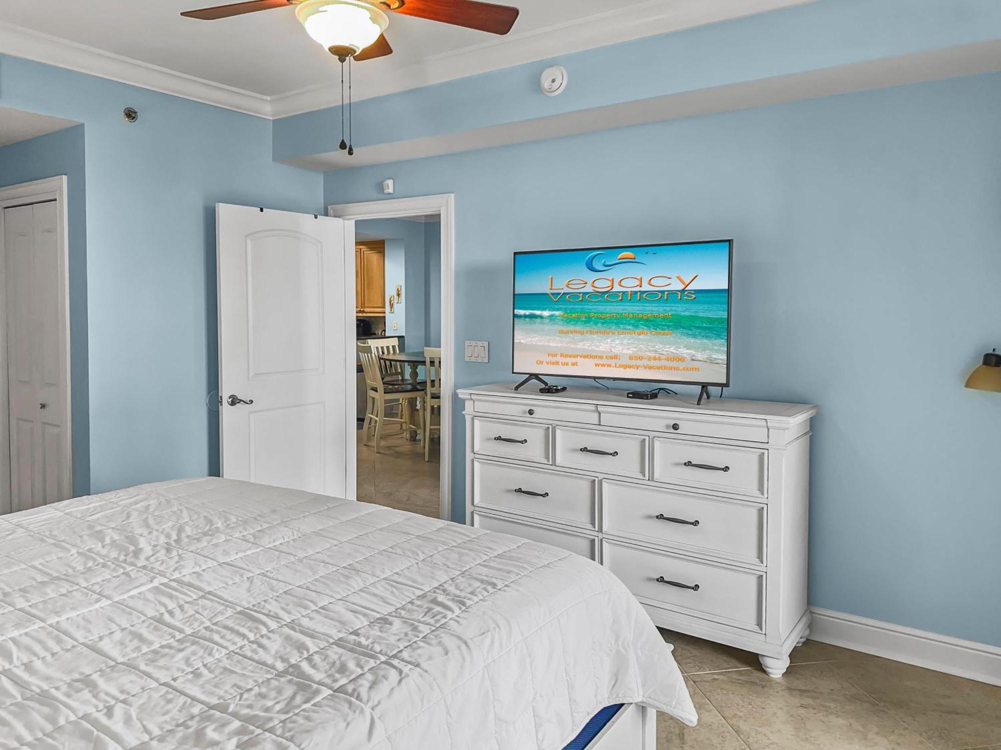 Apartment Az 115 - Beautiful Poolside 4 Bd Beachfront