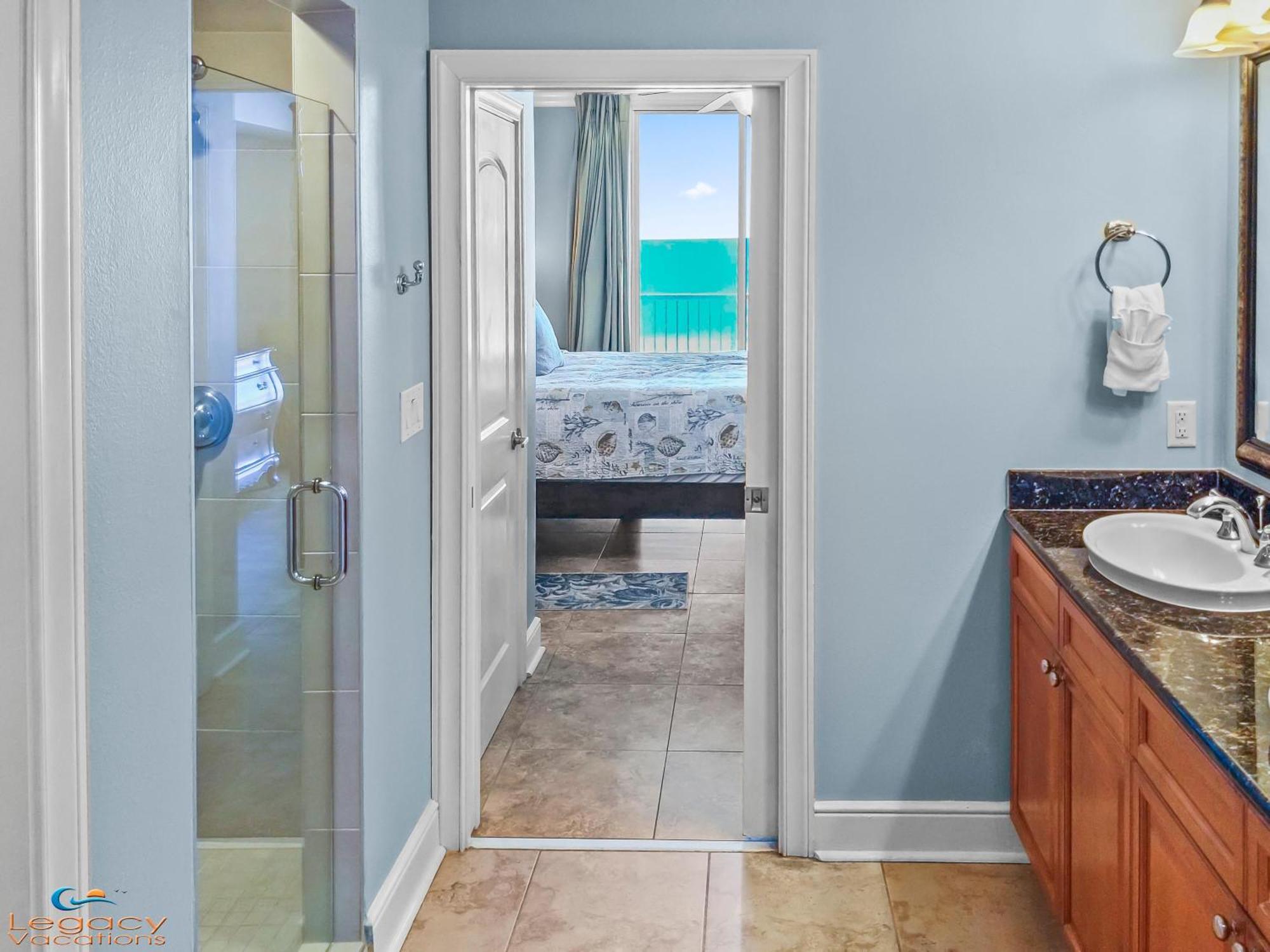 Azure #414-beachfront Premium Amenities-sleeps 10! Apartment Fort Walton Beach