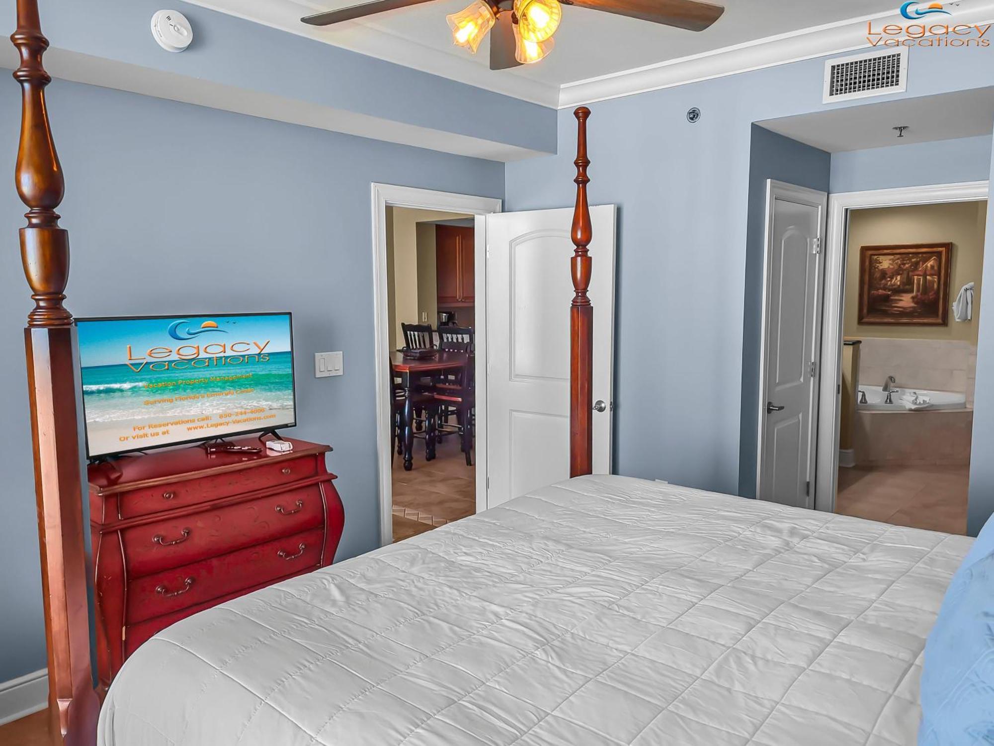 Azure #414-beachfront Premium Amenities-sleeps 10! *