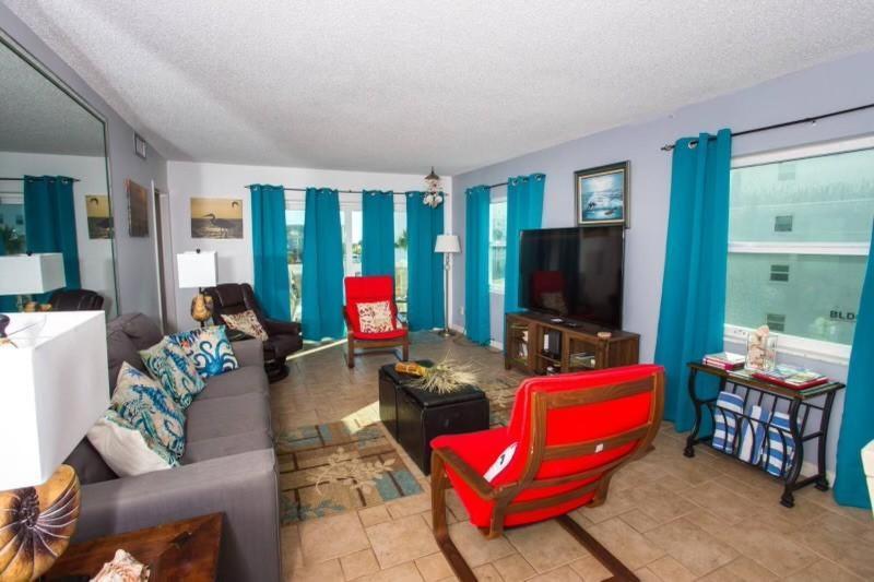 El Matador 239 By Alicia Hollis New Listing Open