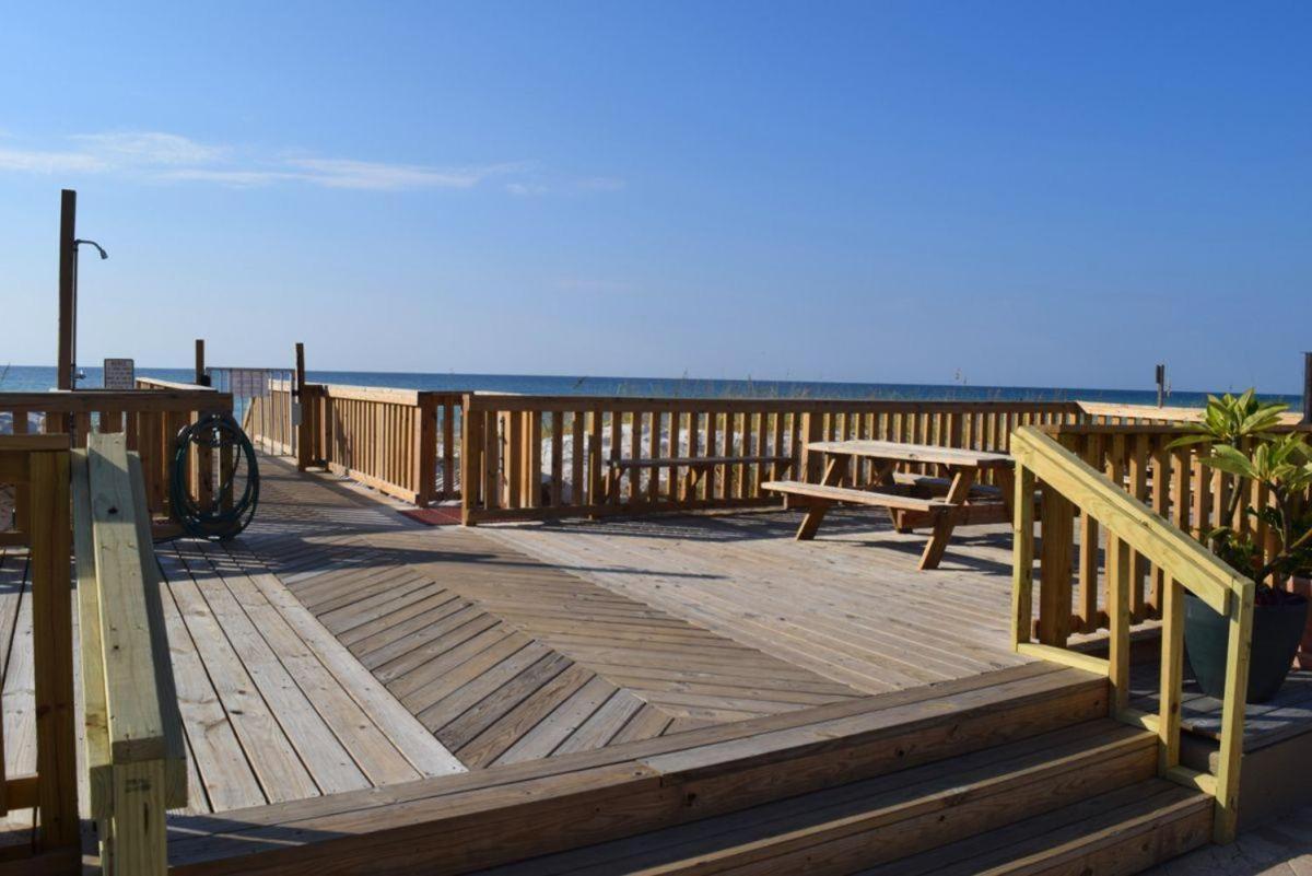 Emerald Isle 205 By Alicia Hollis Open Until Mar 21st Holiday home
