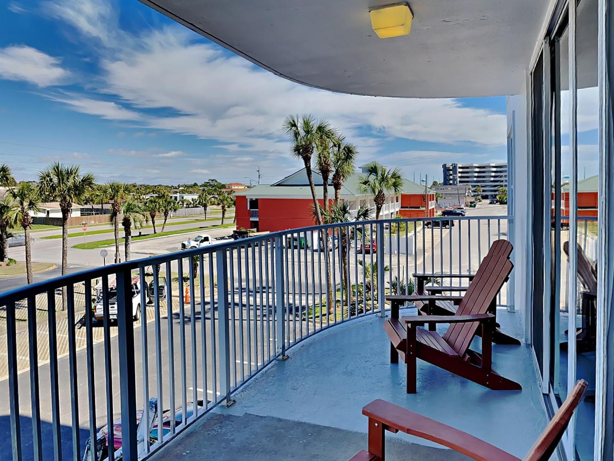 Dune Point 303