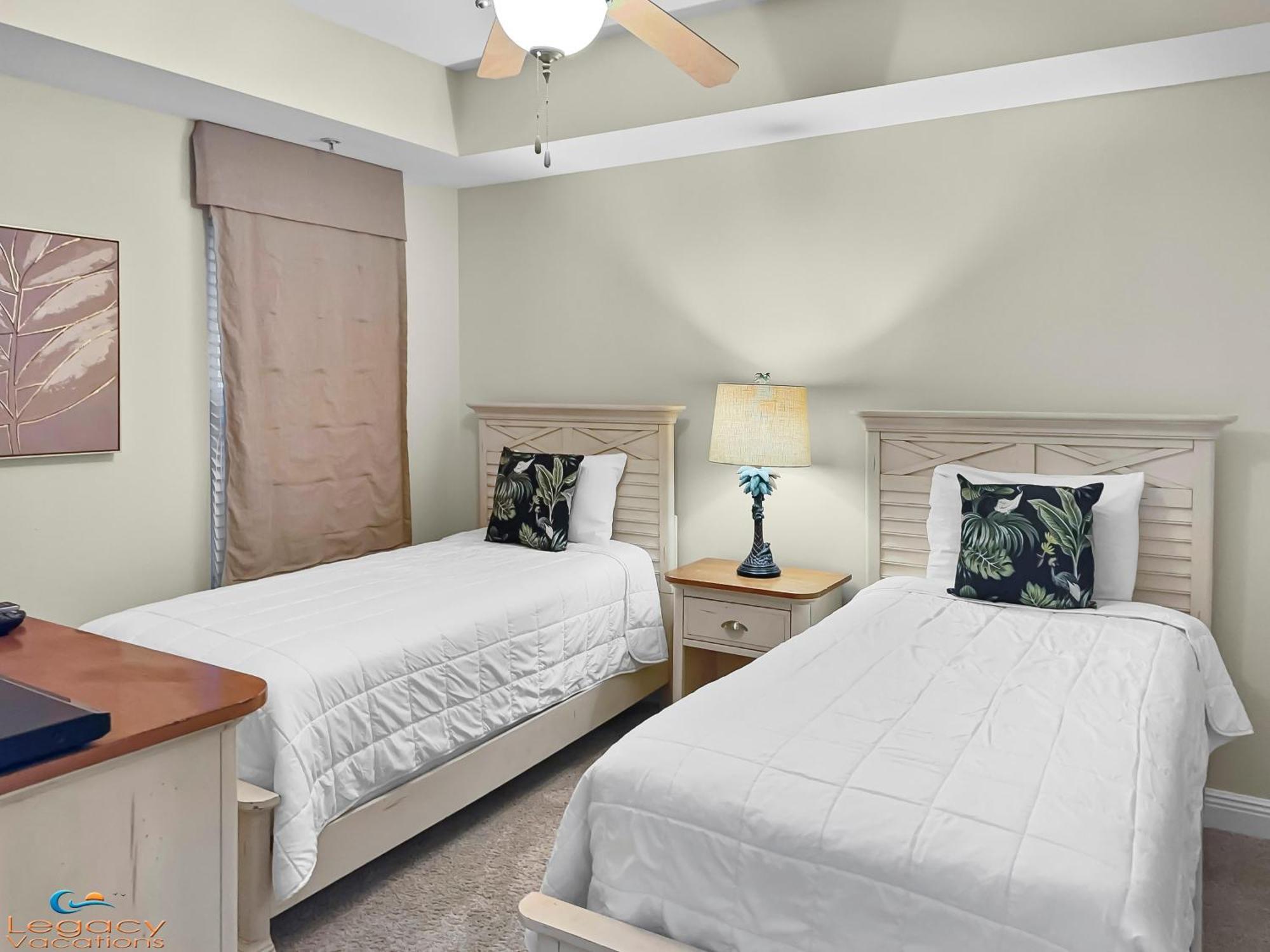 Smp 209 - Large 4 Bedroom Beachfront Holiday home *