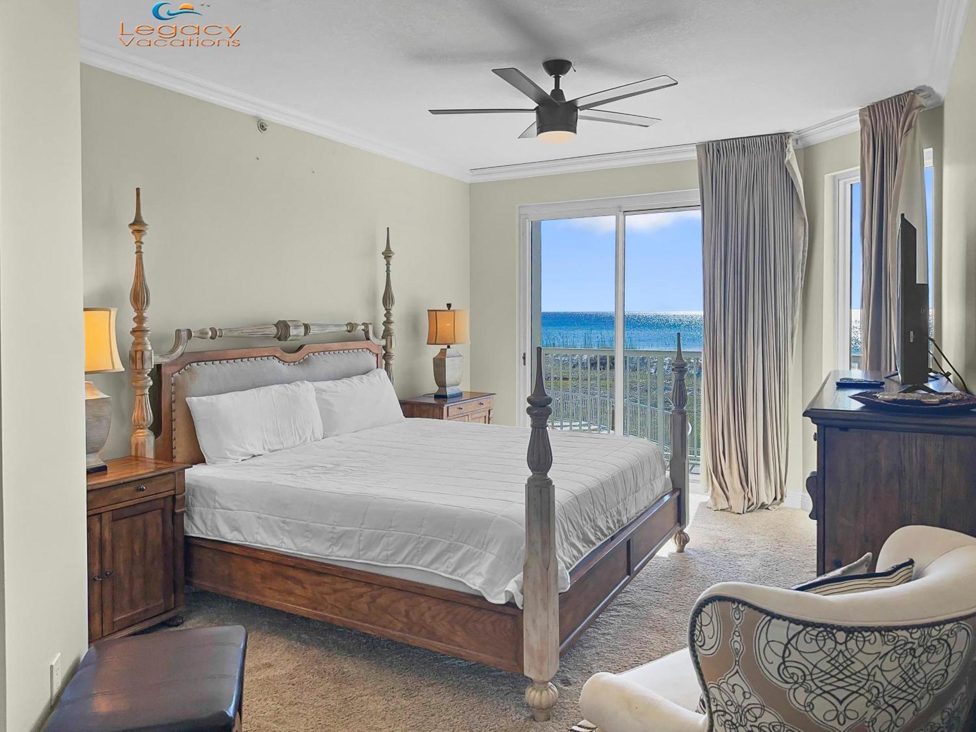 Smp 209 - Large 4 Bedroom Beachfront Holiday home *