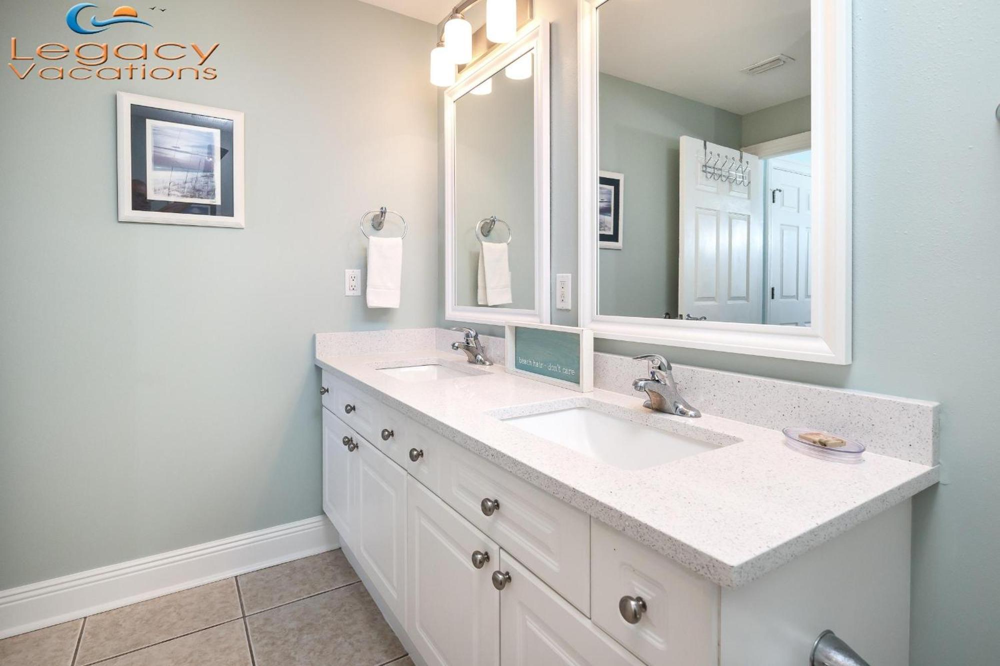 Smp 207- 3 Bedroom Condo-2 Sets Of Service! Holiday home Fort Walton Beach