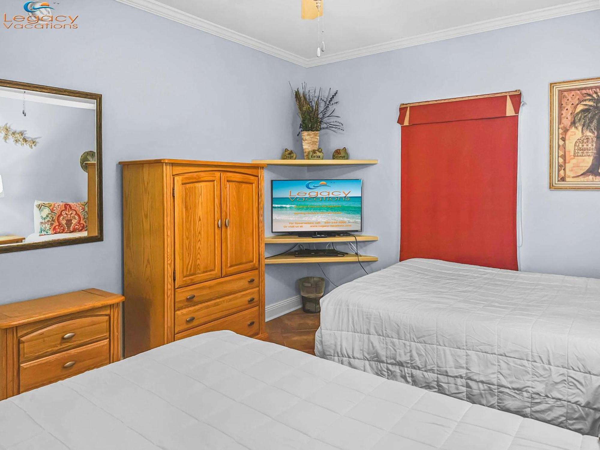 Smp 207- 3 Bedroom Condo-2 Sets Of Service!
