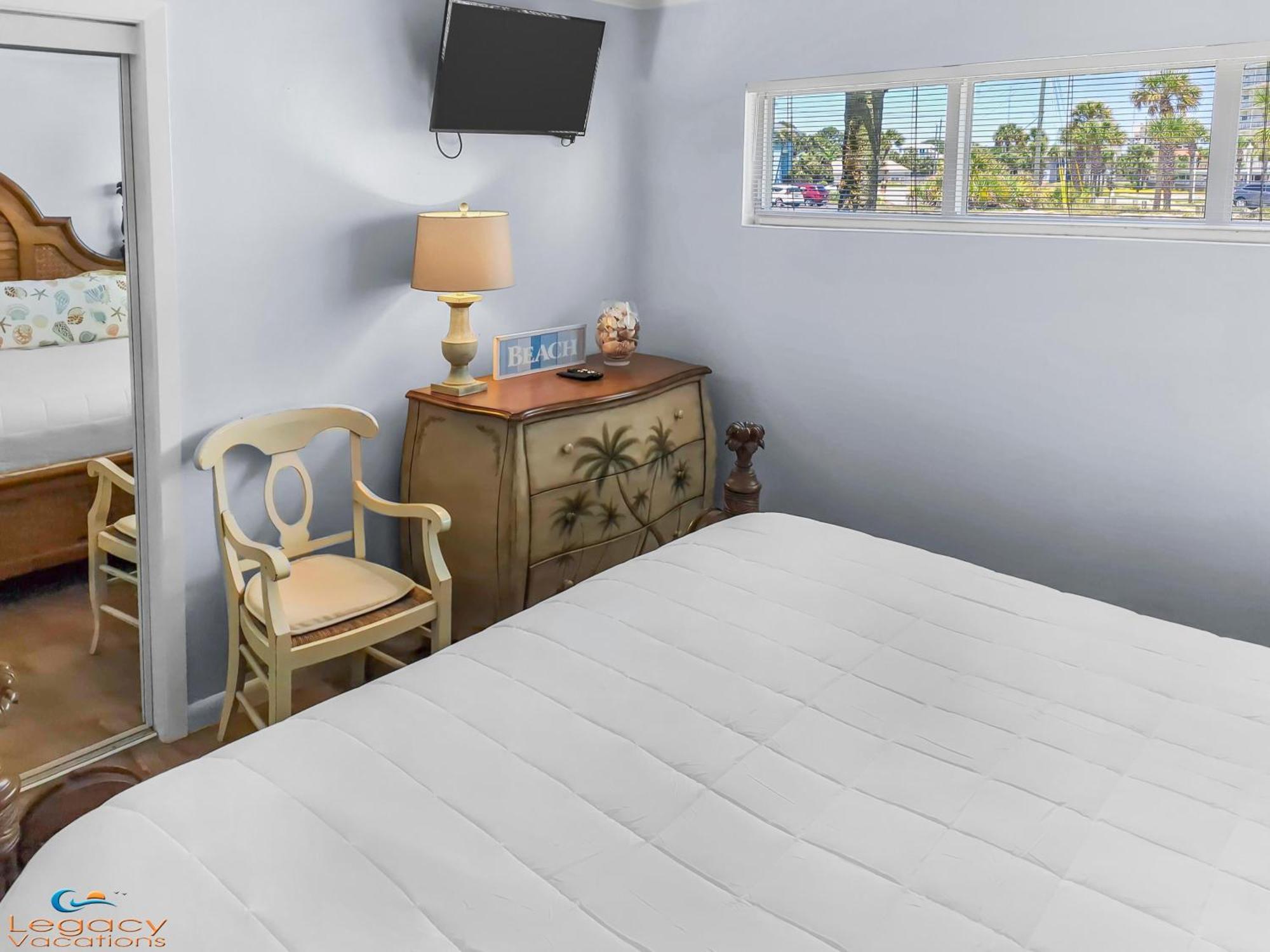 Is7-cozy 2 Bed Beachfront-walk Out To The Beach! Holiday home *