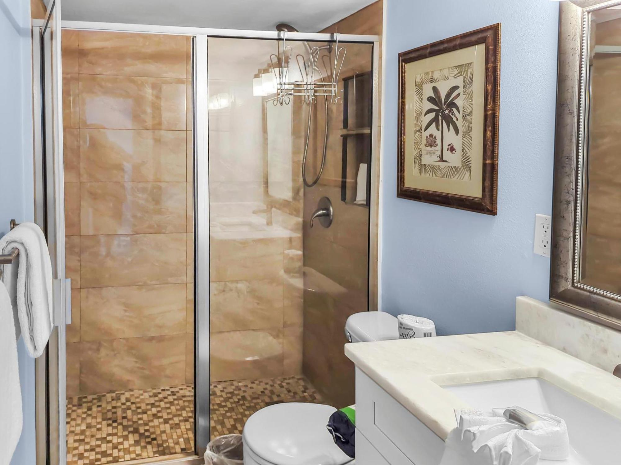 Is7-cozy 2 Bed Beachfront-walk Out To The Beach!