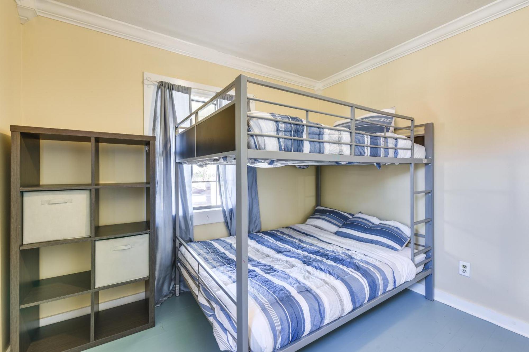 Pet-friendly Walton 4 Mi To Ocean *