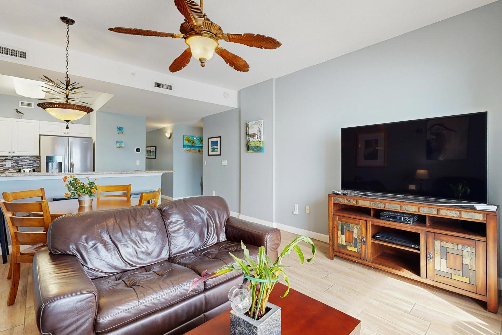 Pelican Isle 612 Apartment