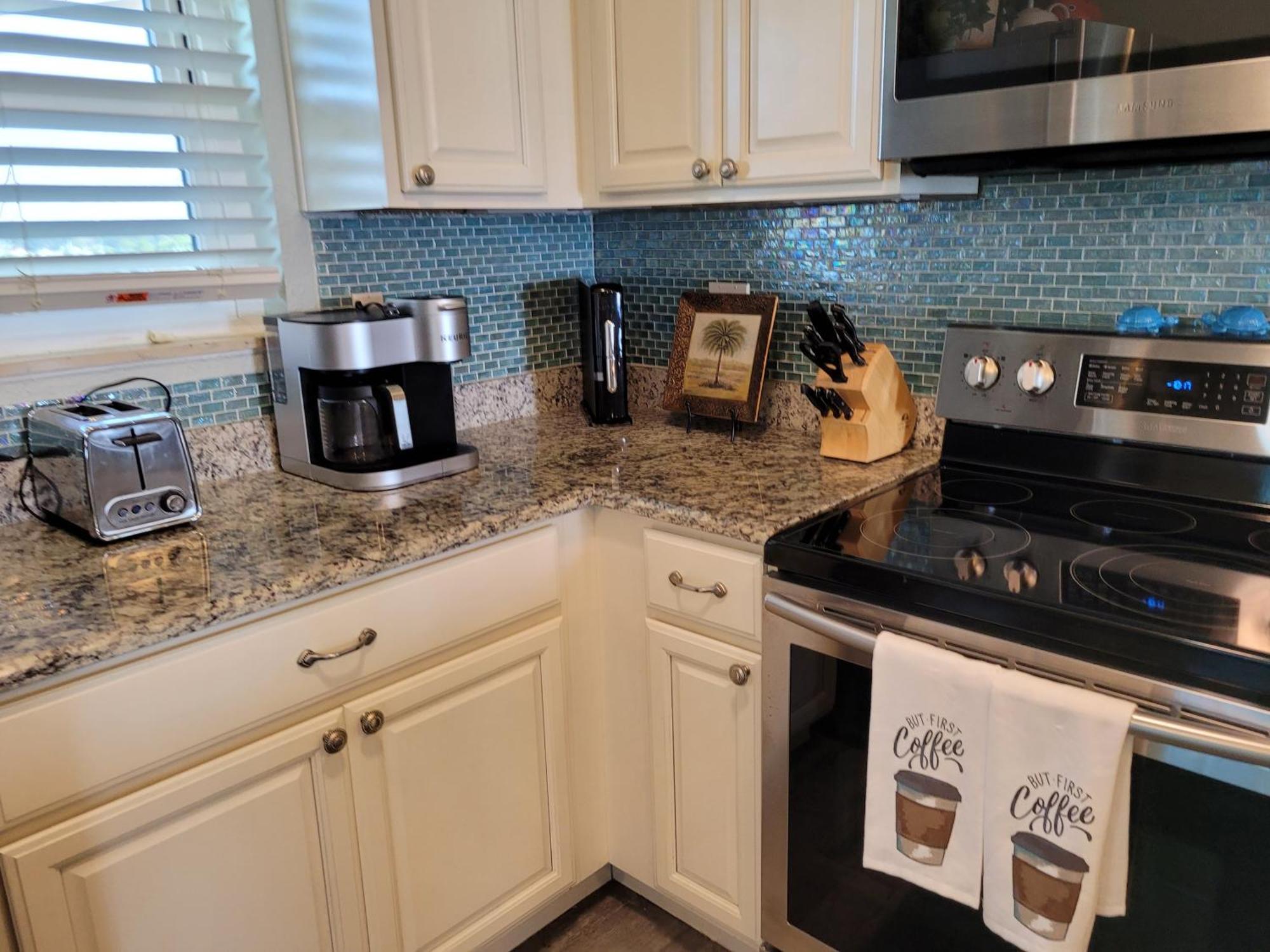 On Okaloosa Island Emerald Isle 6th Floor 2 Bedrooms And Bed
