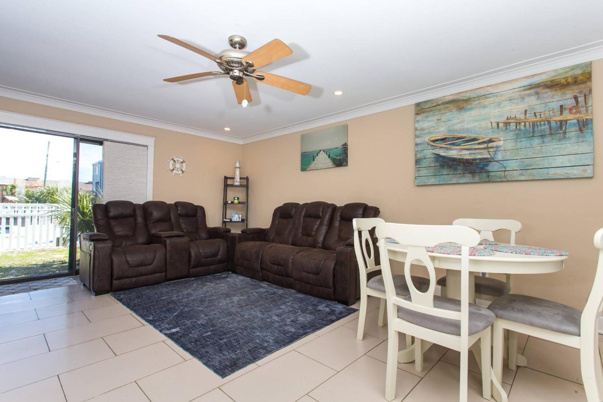 Commodore's Landing 104 Holiday home *