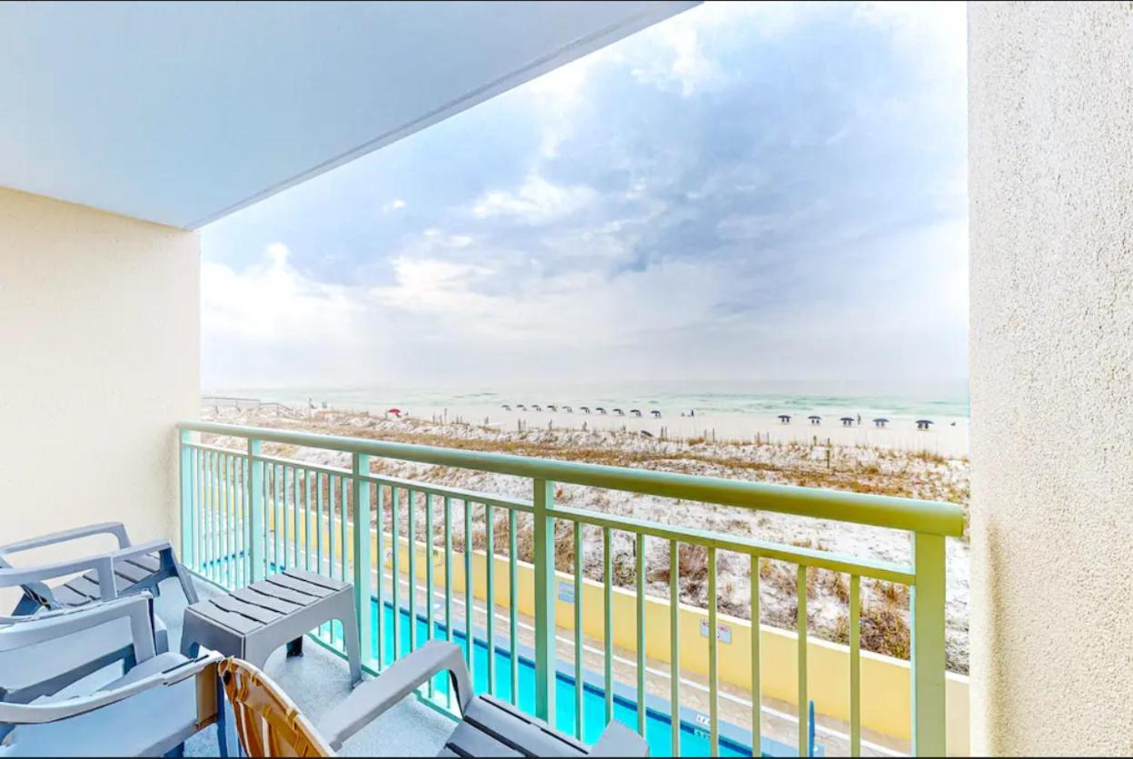 1 Bed 2 Bath With Balcony View Of The Gulf *