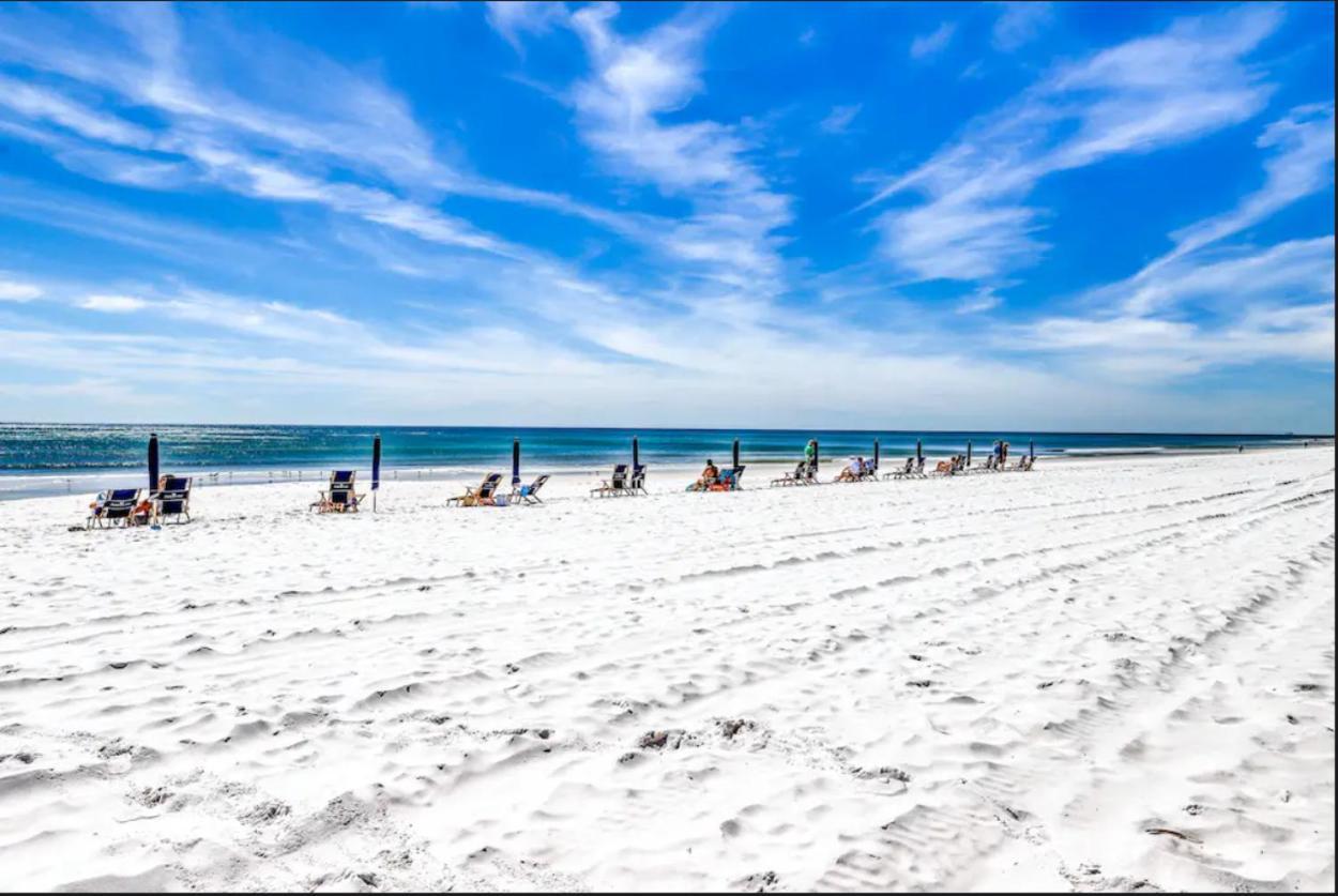 1 Bed 2 Bath With Balcony View Of The Gulf