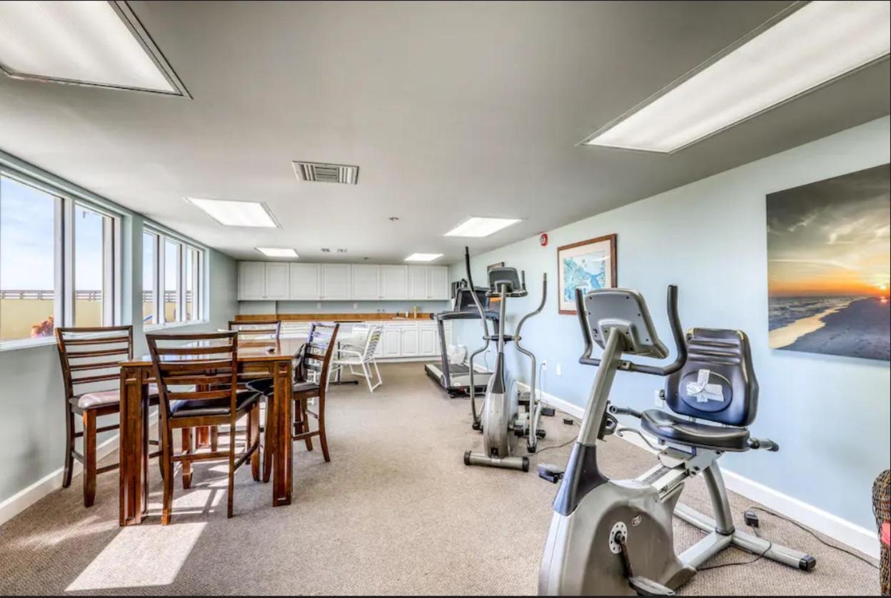 1 Bed 2 Bath With Balcony View Of The Gulf Holiday home *