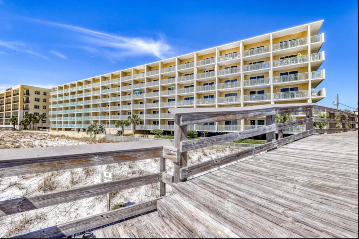 1 Bed 2 Bath With Balcony View Of The Gulf