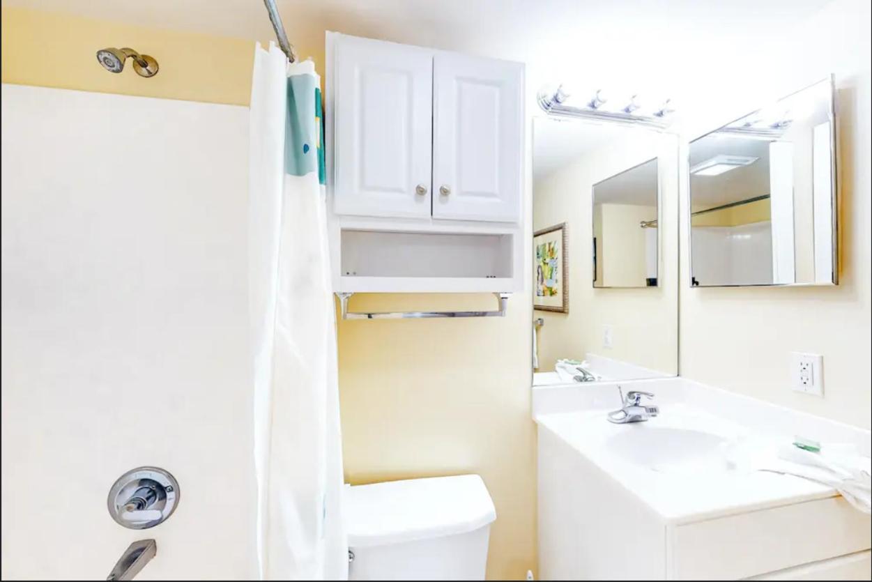 1 Bed 2 Bath With Balcony View Of The Gulf *