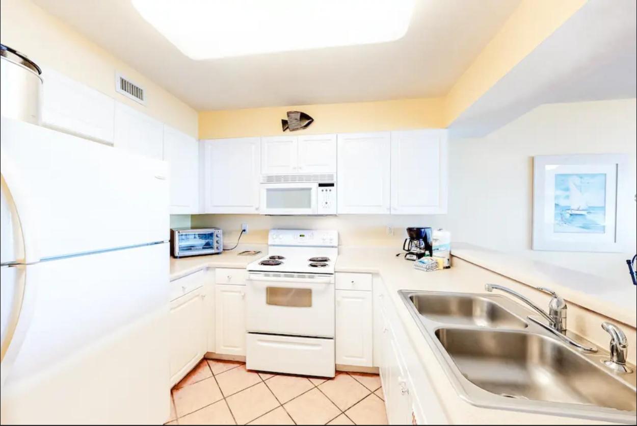 1 Bed 2 Bath With Balcony View Of The Gulf *