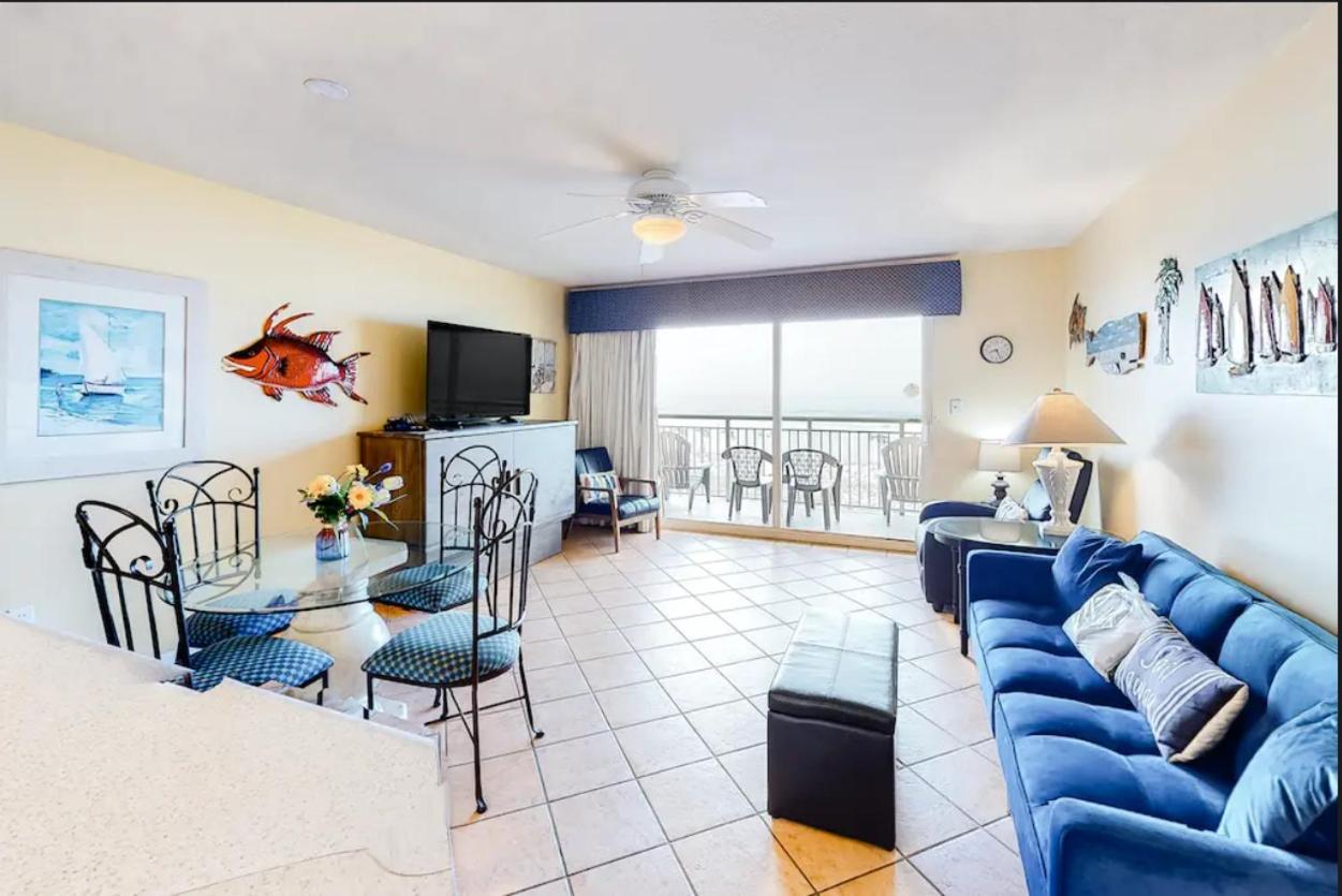 Holiday home 1 Bed 2 Bath With Balcony View Of The Gulf *