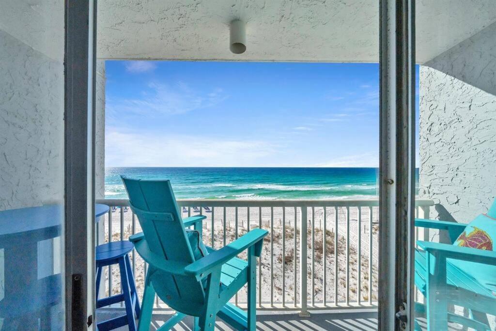 Apartment Islander 502 The Sea Glass