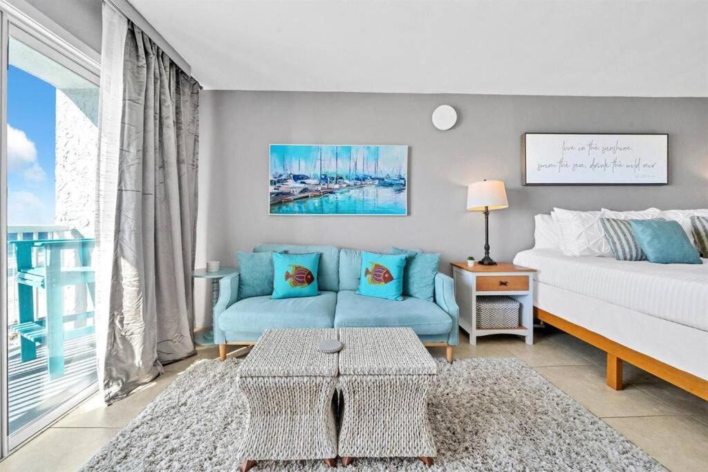 Islander 502 The Sea Glass Apartment *