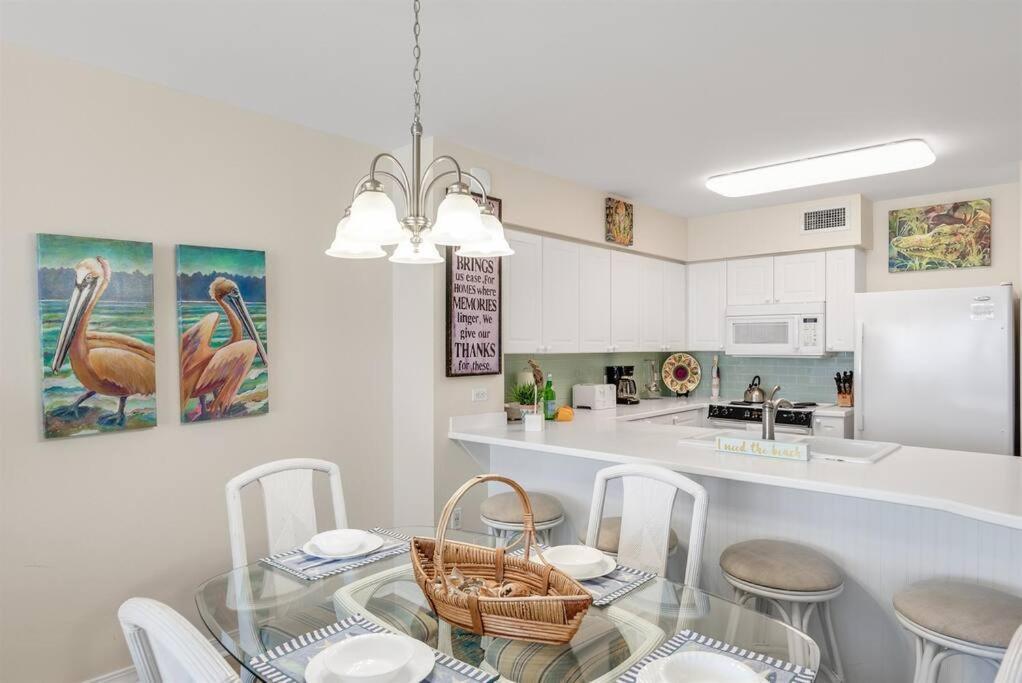 Apartment Island Princess 713 Flip Flop Stop *
