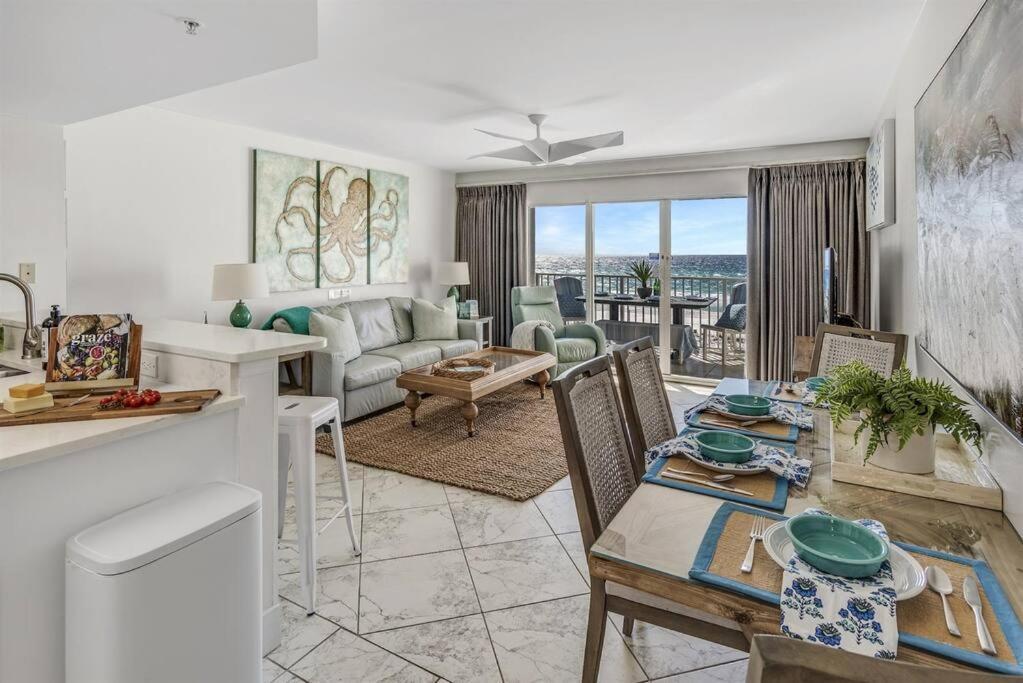 Apartment Gulf Dunes 314 Sunny & Chair *