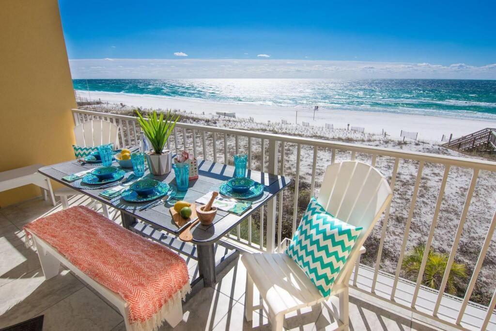 Gulf Dunes 314 Sunny & Chair *