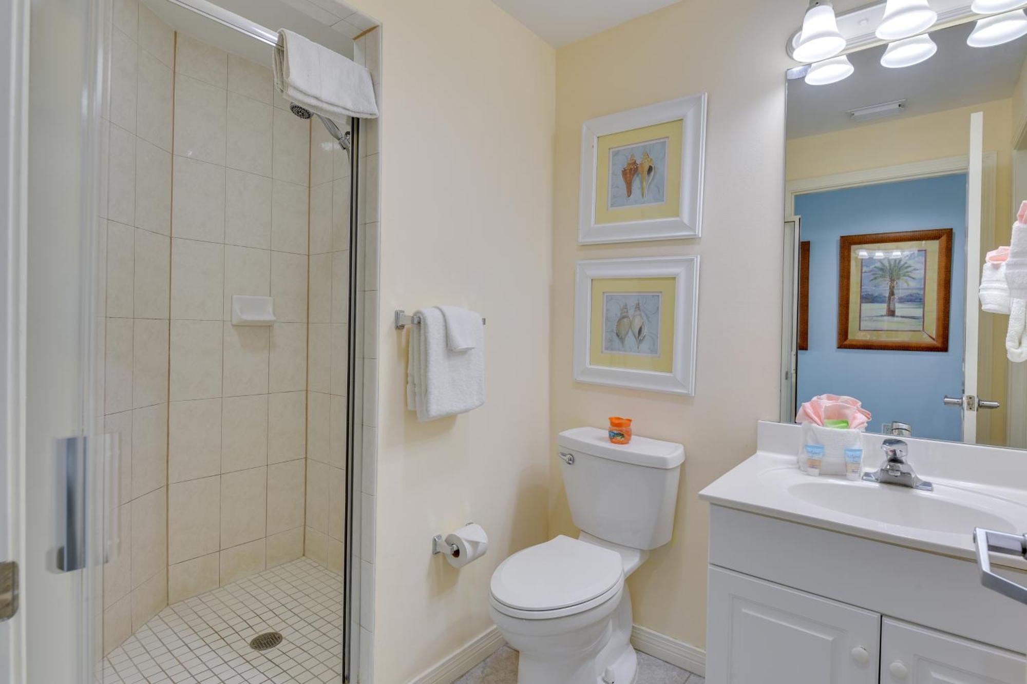Apartment Sunny Walton - Walk To Ocean! *