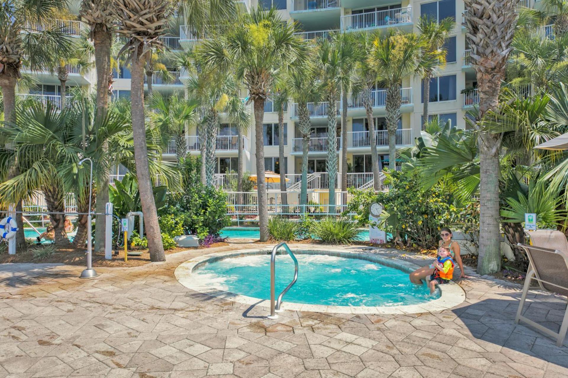 Destin West Gulfside Two Bedroom With Bunks!!! Lazy River!! Holiday home *