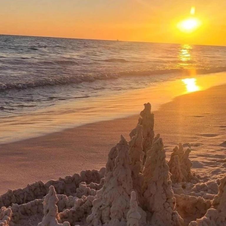 Family Tides-the Ultimate Family Beachfront Condo! Apartment