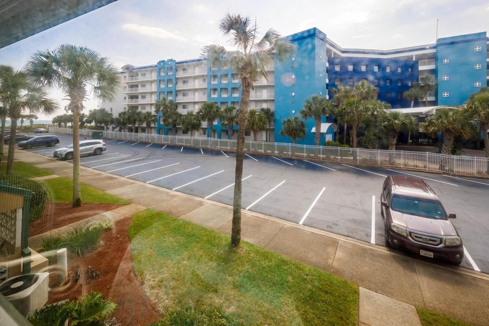 Holiday home Seaspray 210a