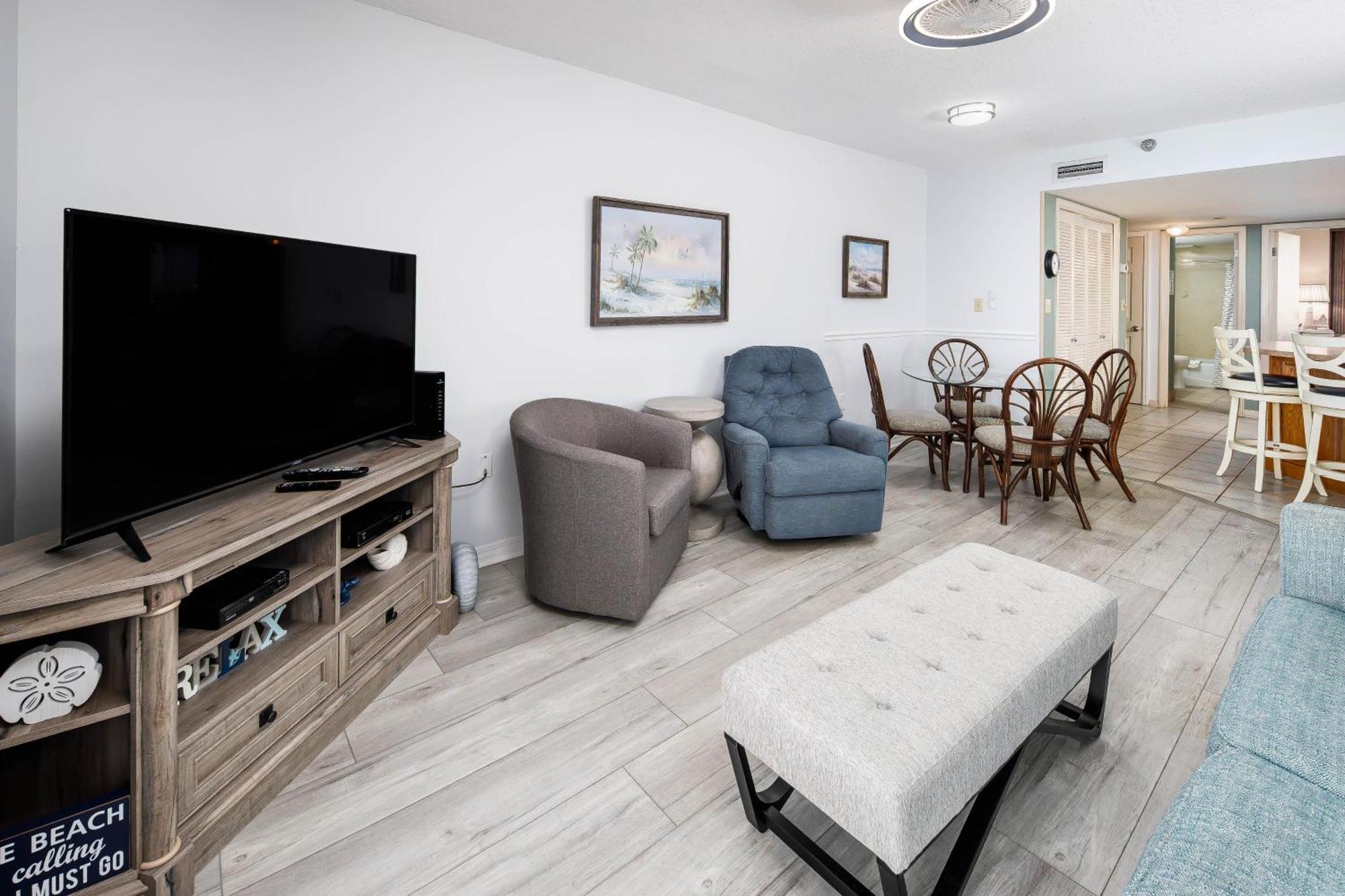 Holiday home Nautilus 1606 Gulf Front 2 Bedroom 6th Floor Huge Wraparound Balcony Fort Walton Beach