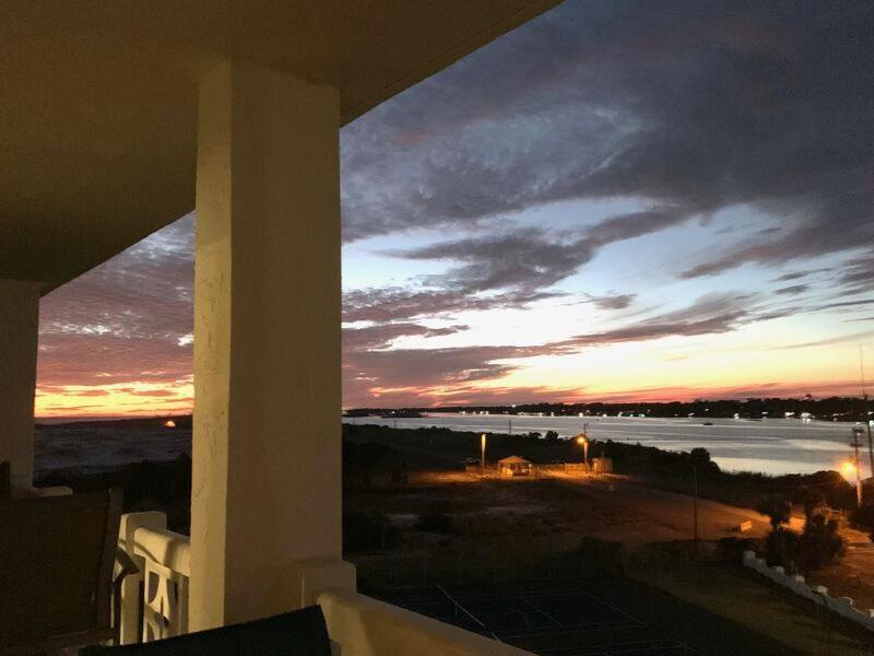 El Matador 562 - Great Views Of The Sound And Walton Holiday home