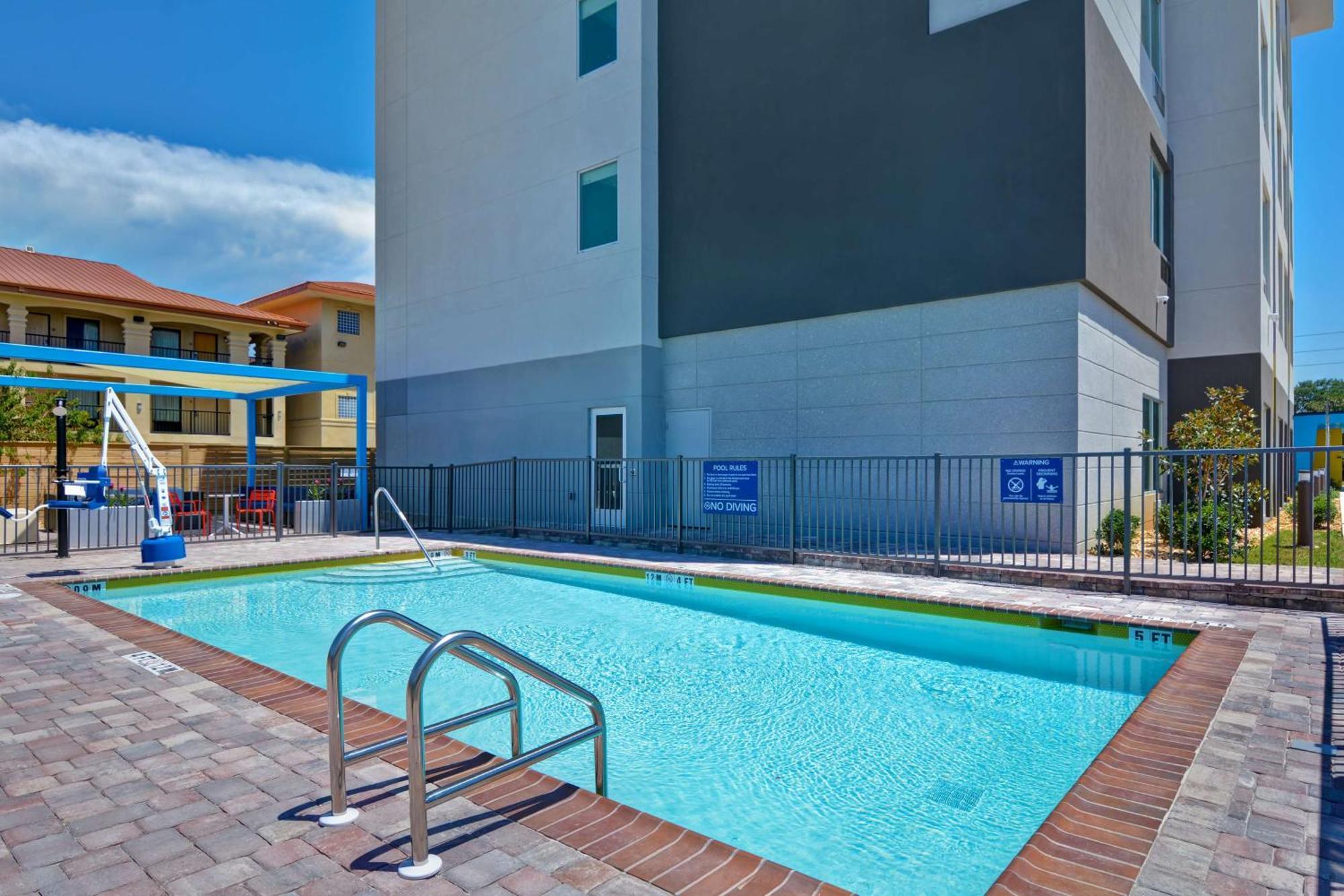 Hotel Tru By Hilton Walton Beach, Fl