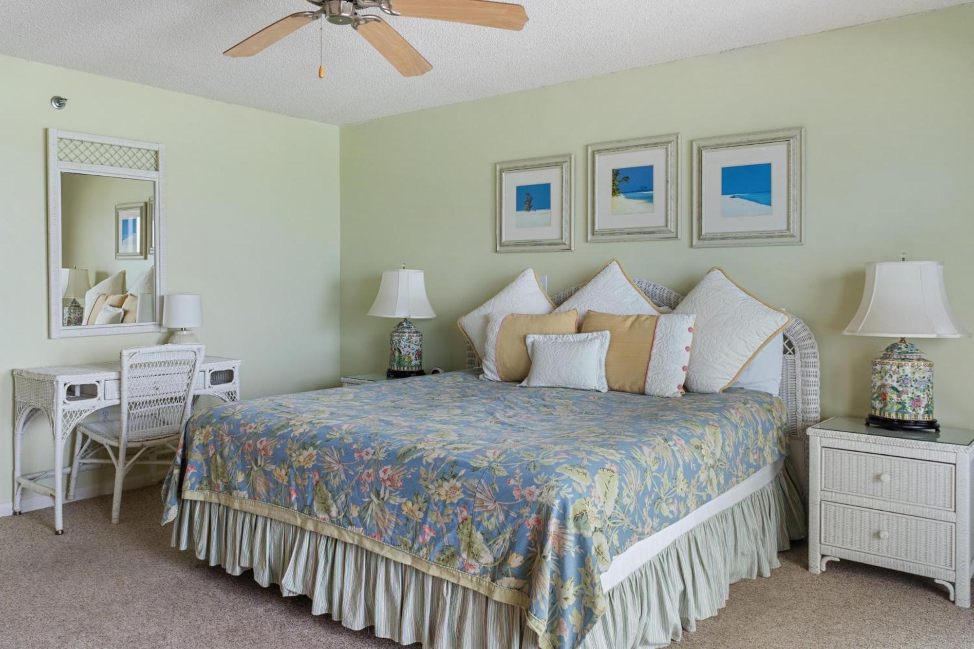 504 Surf Dweller By Alicia Hollis Realtor - Open March 16th Week Holiday home *