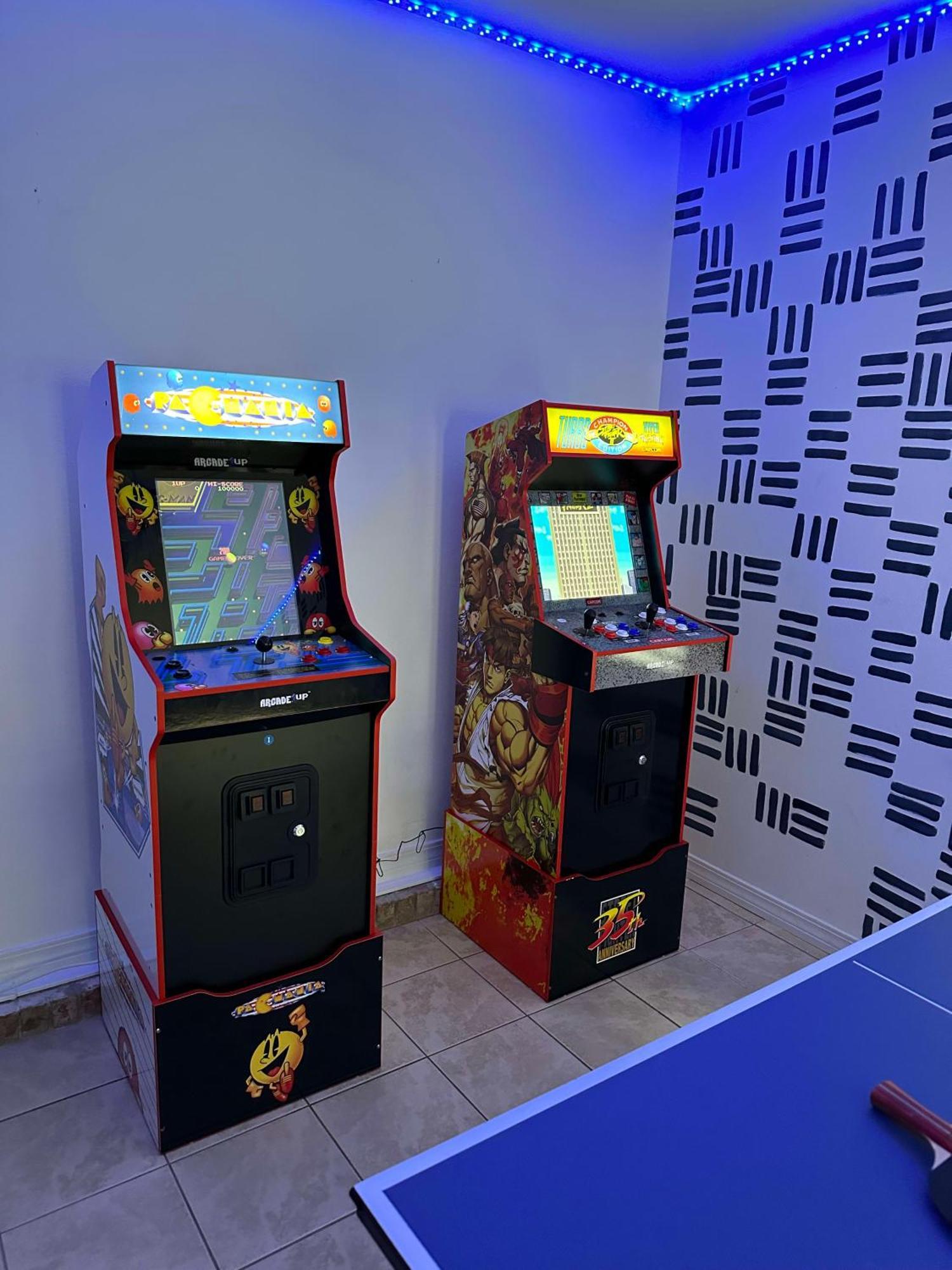 Verb - Arcades, Grill, Gym, Piano, Pong, & Beach! *