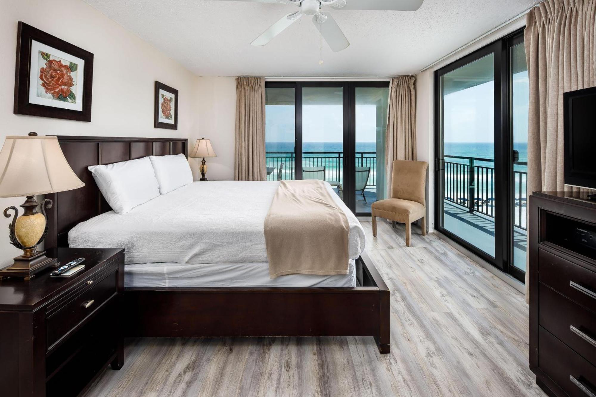 Nautilus 1501 - Gulf Front 2 Bedroom - 5th Floor - Huge Wrap Around Balcony Holiday home