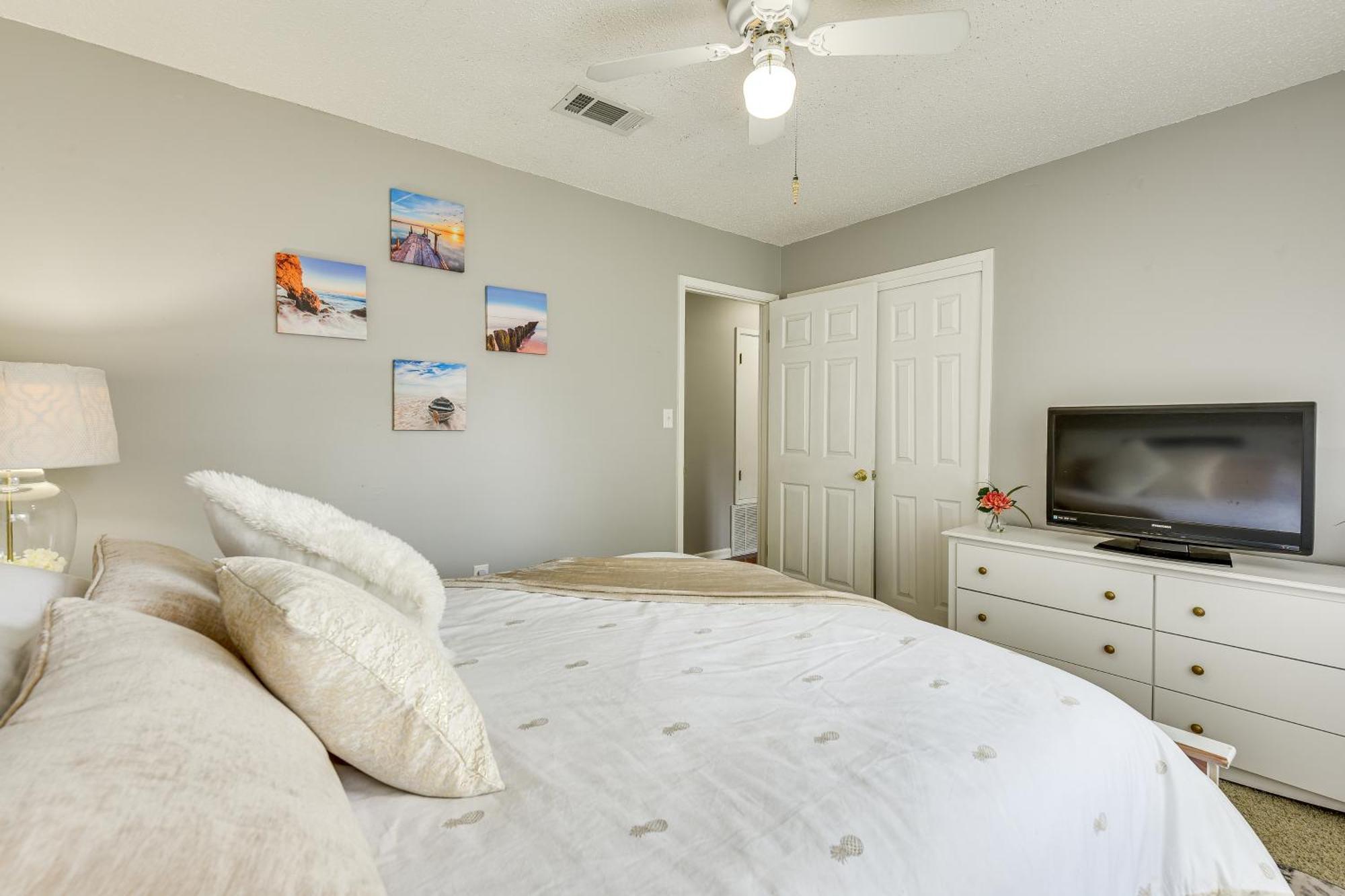 Pet-friendly Walton With Pool Holiday home Fort Walton Beach