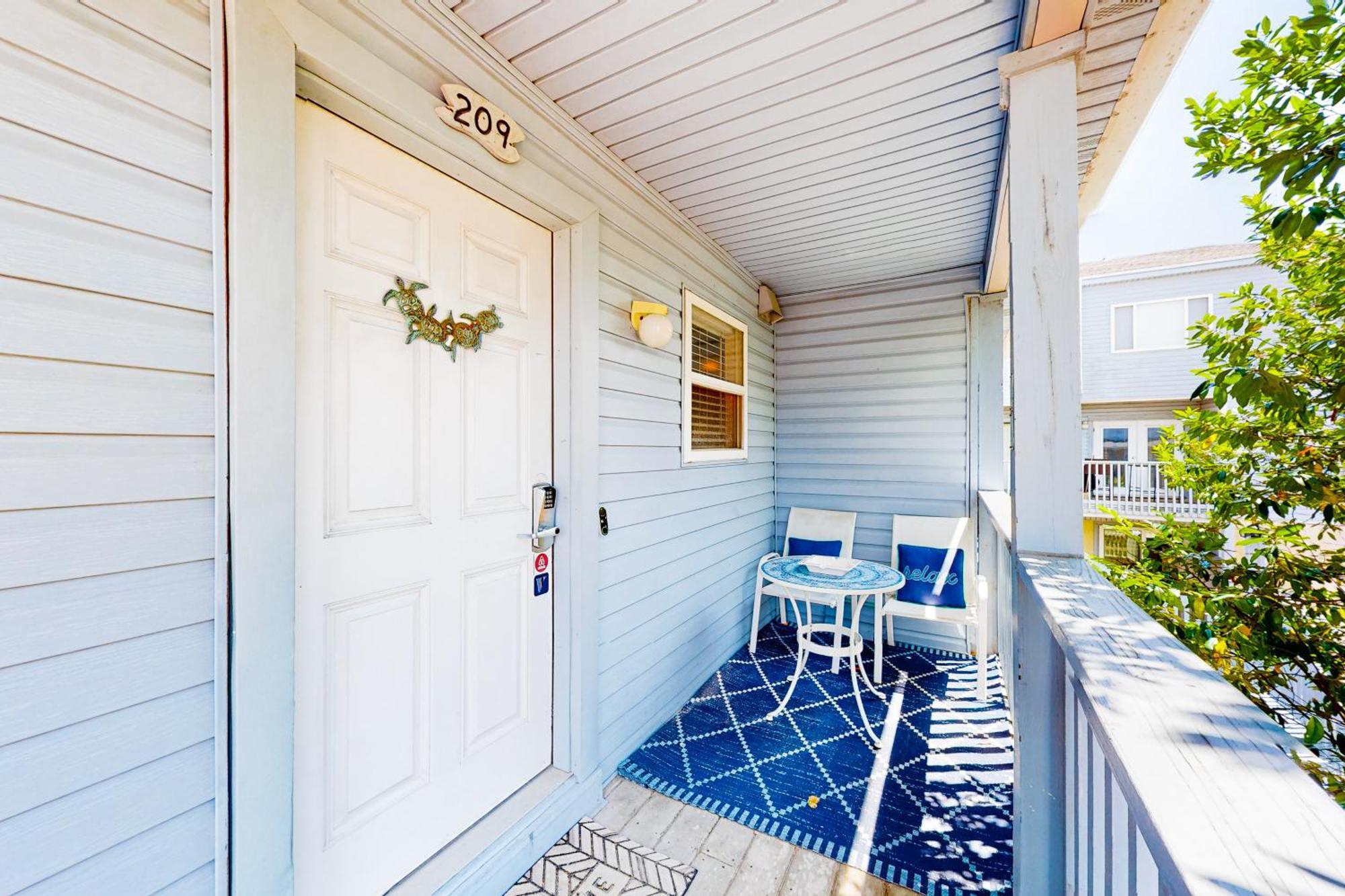 Commodores Landing 209