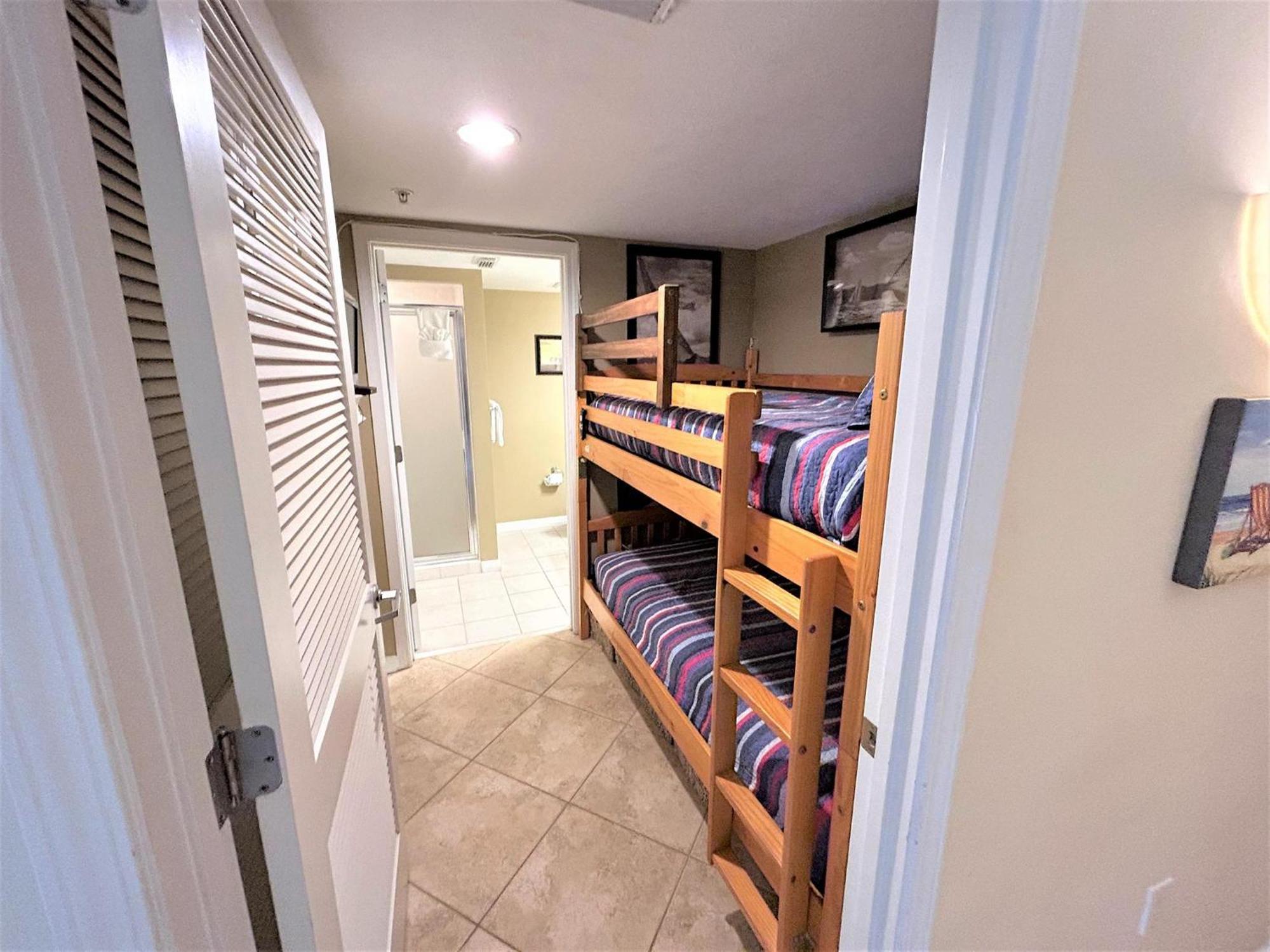 Destin West Bayside Pelican #302 Holiday home *