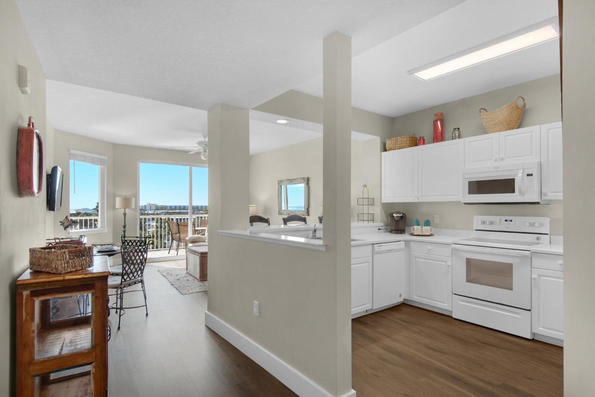 Destin West Gulfside 506 - Amazing And Pool Views!