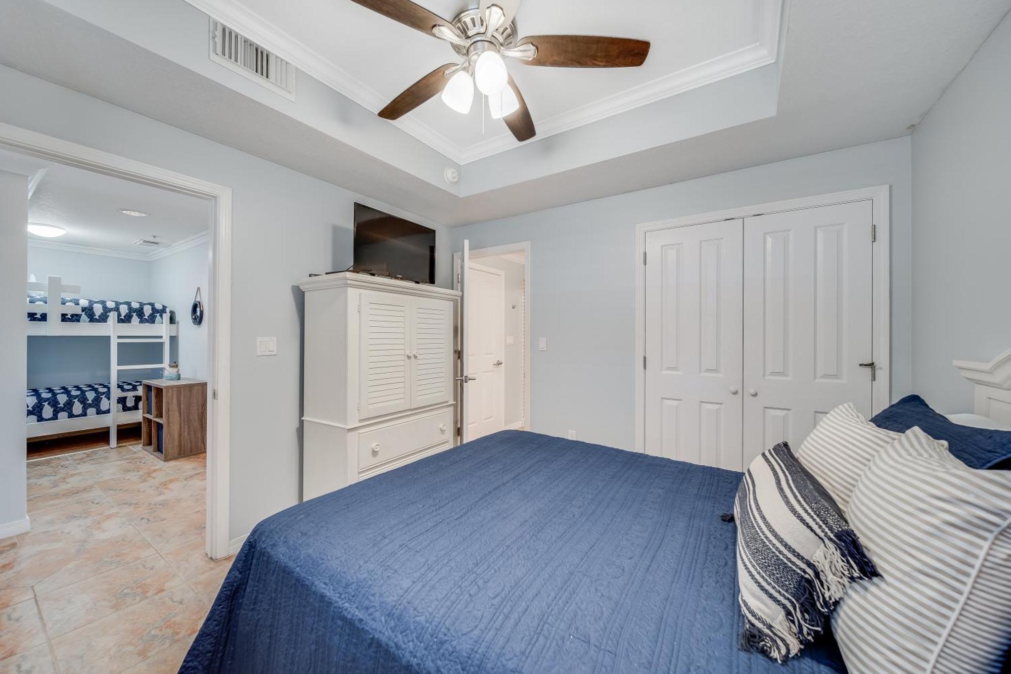 Destin West Gulfside 504 - Amazing View - Free Service - Must See! Fort Walton Beach
