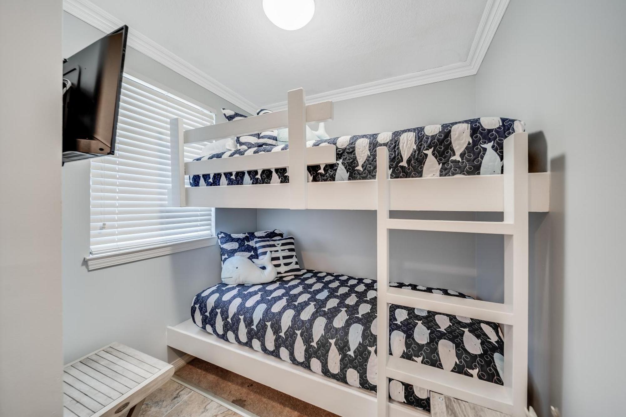 Destin West Gulfside 504 - Amazing View - Free Service - Must See! Fort Walton Beach